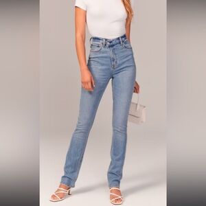 Abercrombie Curve Love Ultra High Rise 90’s Slim Straight